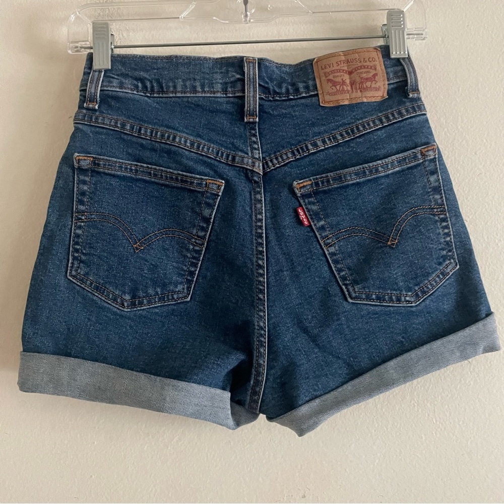 Levi’s denim shorts size 25